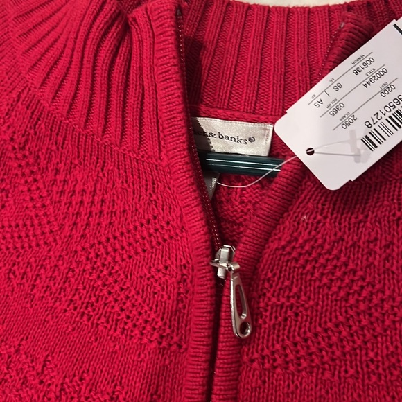 Red fair isle design sweater. - Picture 4 of 6